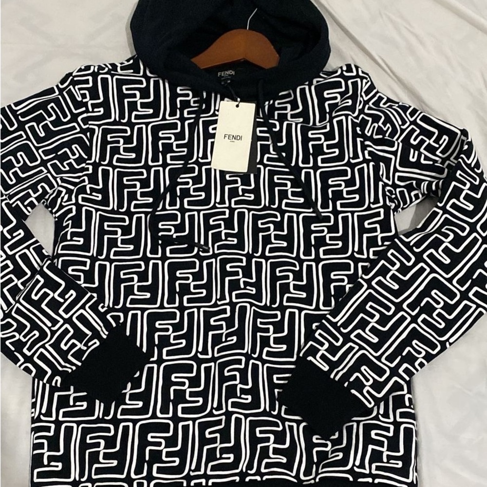 Sweater Fendi